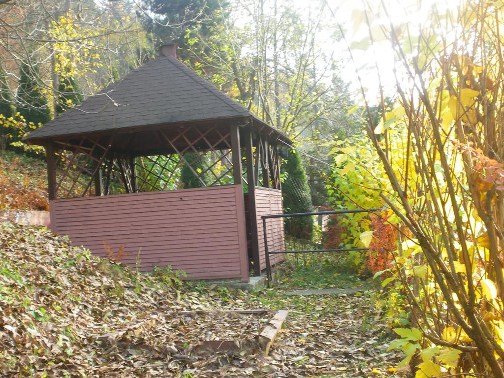 Hotel Osrodek Wypoczynkowy Ognisko Krynica-Zdrój Exterior foto